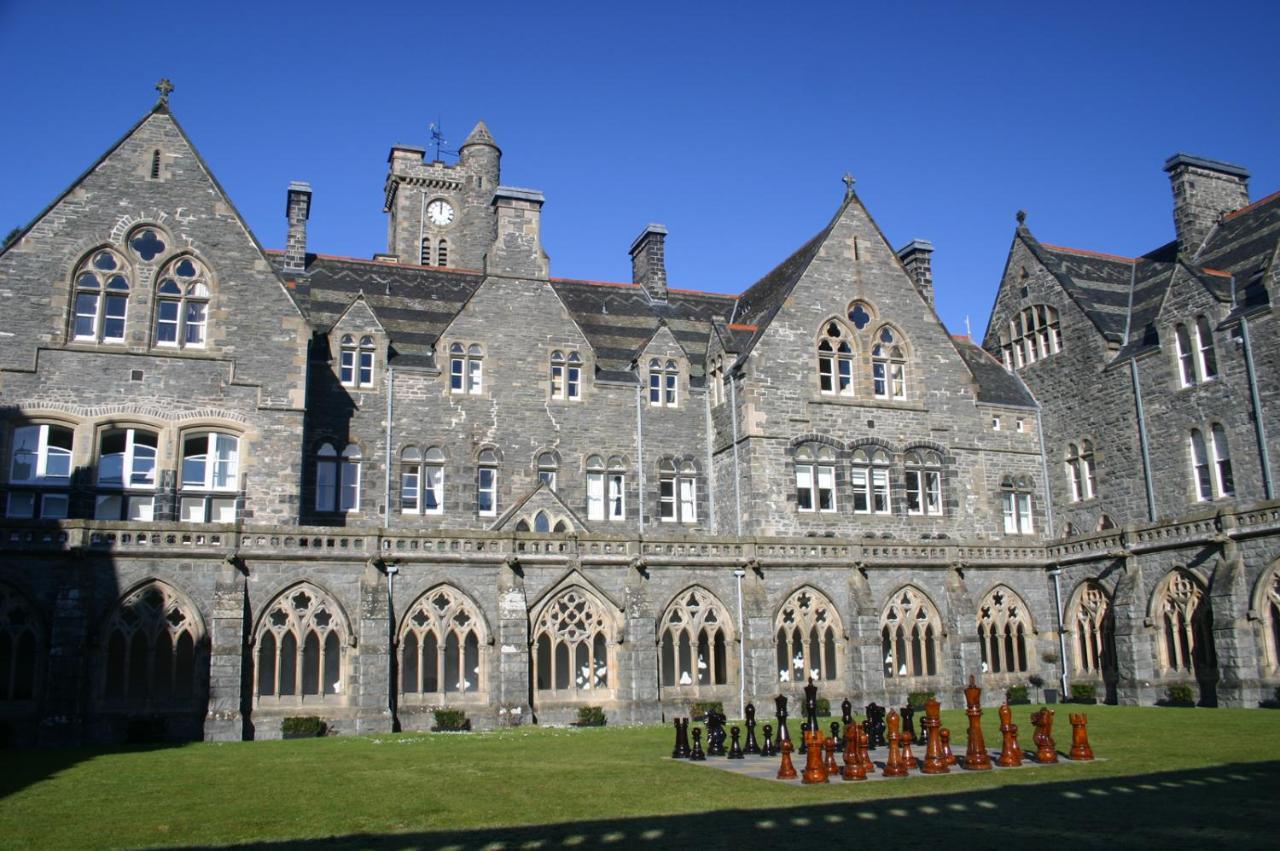 Loch Ness Moat House Apartments Fort Augustus Exterior foto